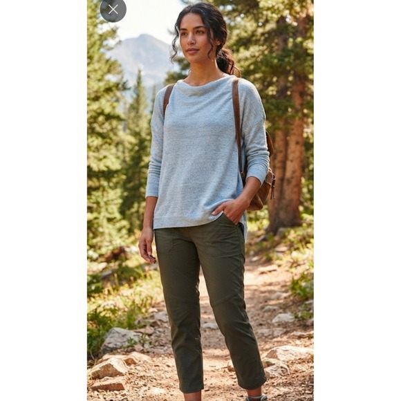 Patagonia Sweaters - Patagonia Women Light Blue Heather Knit Boat Neck High Low Short Sleeve Sweater